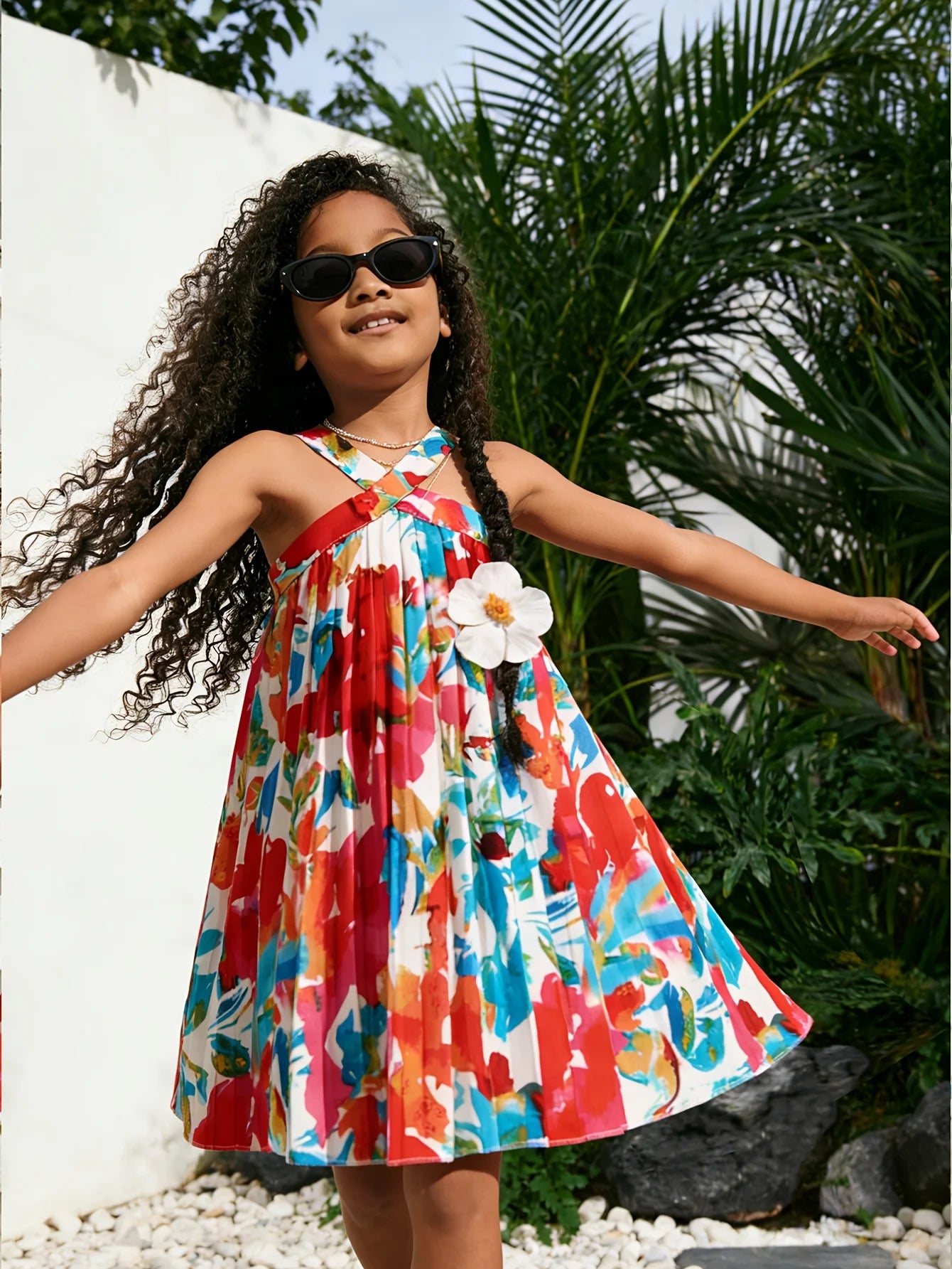 Girls' summer casual vacation style sleeveless tropical floral print dress with vitality and freshness